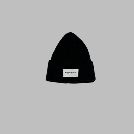 ARIEGA STUDIOS BLACK BEANIE